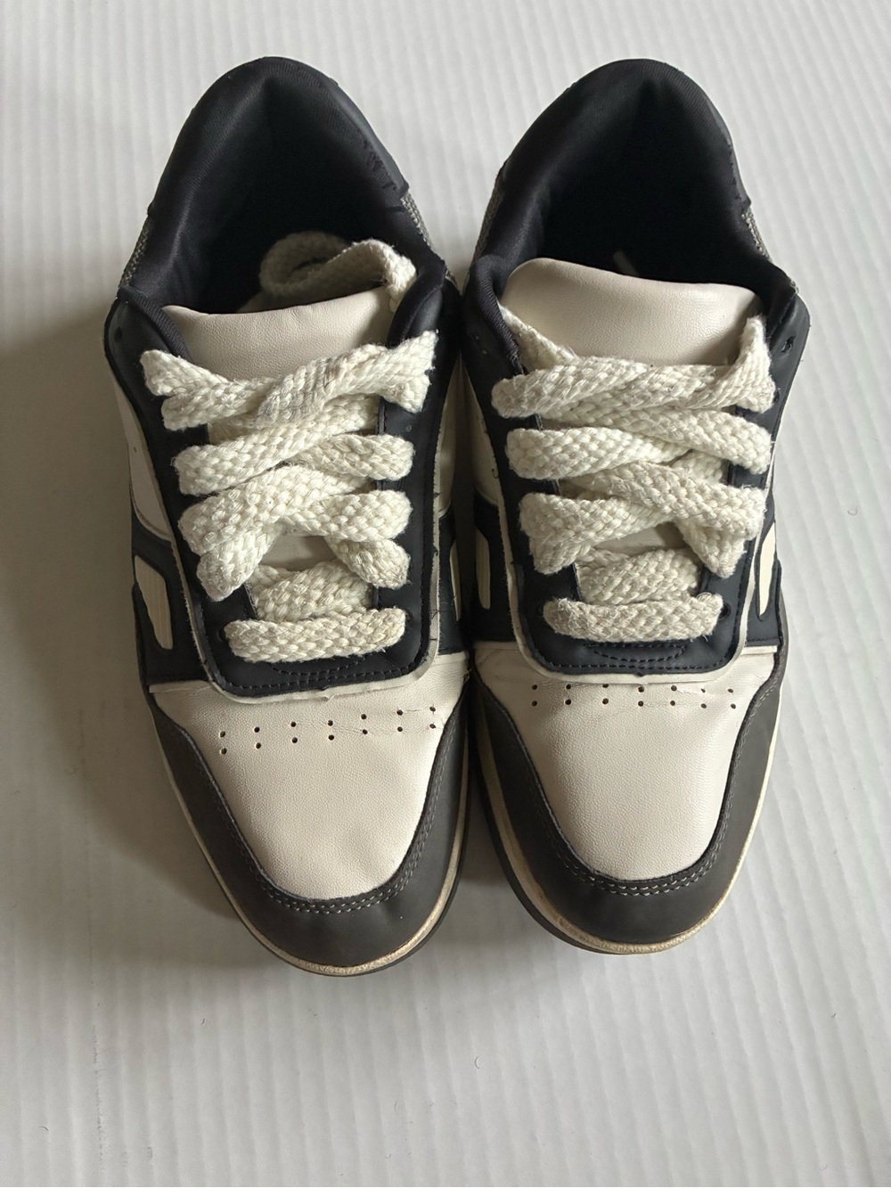 Zara Men's Black and White Sneakers with Cream Laces